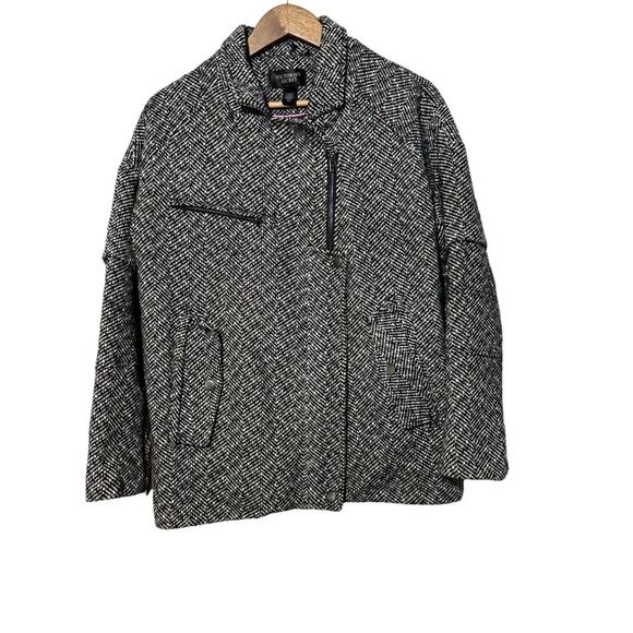 Victoria’s Secret · Small · Tweed Winter Jacket · Tailored · Black & White - Picture 1 of 13
